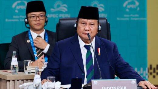 Presiden Prabowo Subianto dalam Leaders Retreat Konferensi Tingkat Tinggi (KTT) Kerja Sama Ekonomi Asia-Pasifik (APEC) 2024 yang digelar di Lima, Peru, Sabtu (16/11/2024). (Foto: BPMI Setpres)